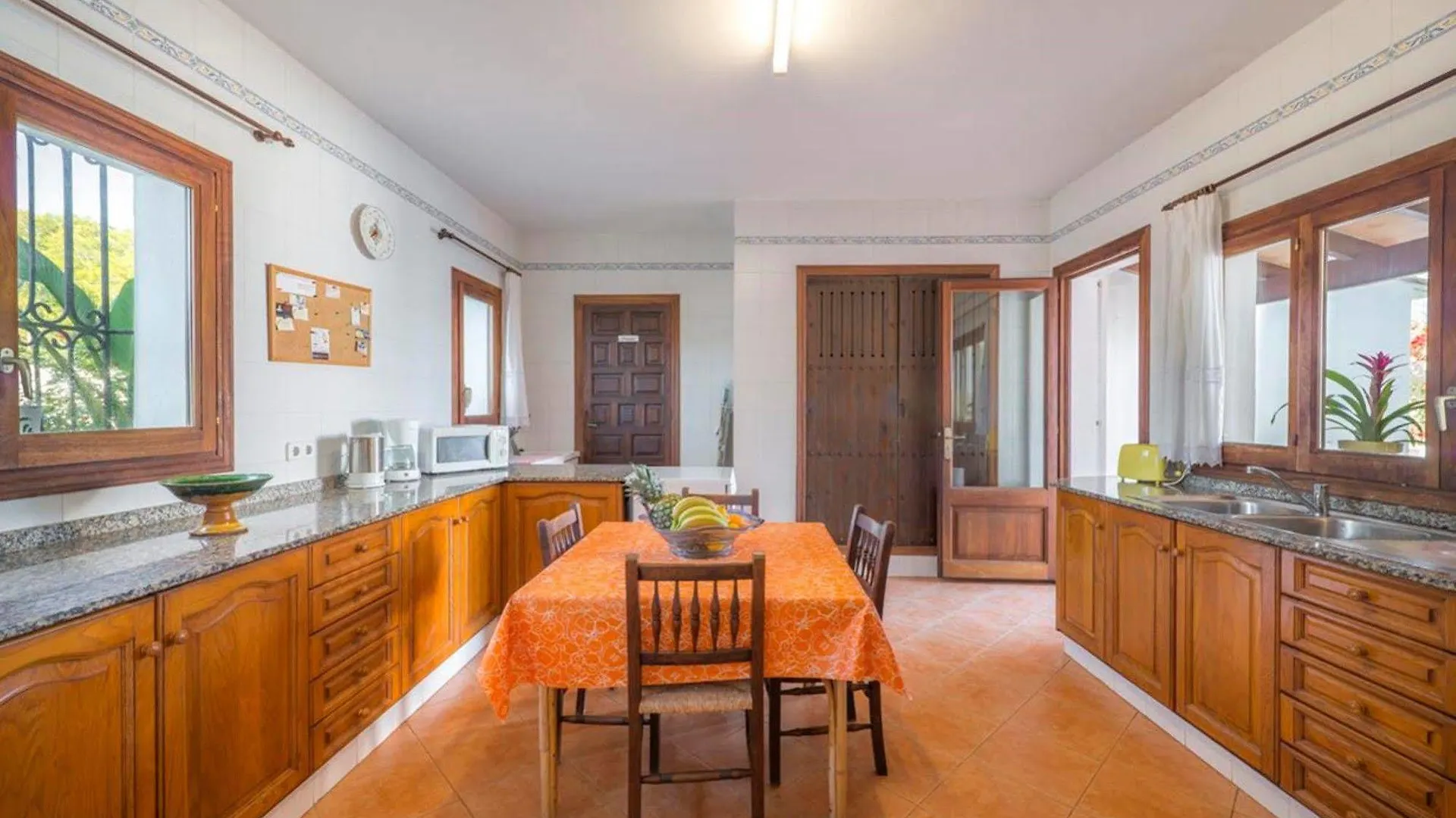 Villa Sol Naixent كالا فيريرا